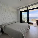 Stunning Apartment Sunset Cliffs